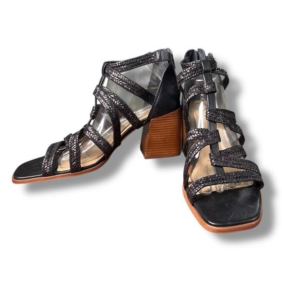 Vince Camuto Nissena strappy heeled sandal NEW - Picture 2 of 12